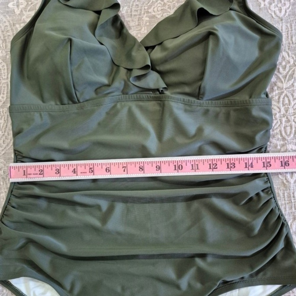 Cupshe Olive Green Ruffle V-Neck Ruched One Piece Swimsuit 1X NWT - Picture 5 of 9
